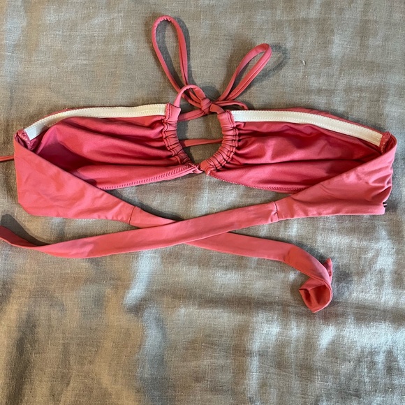 O’Neill strapless bikini top - Picture 2 of 3